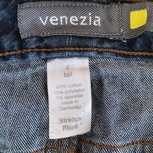 Lane Bryant women’s jeans. TALL. Size 18 (lane Bryant size 4)